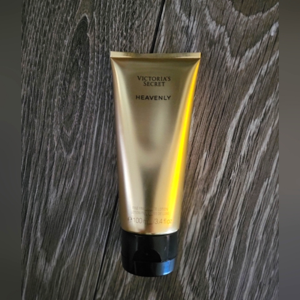 NEW Victoria's Secret Heavenly lotion